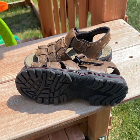 Beaver Creek Sandals - Picture 8 of 8